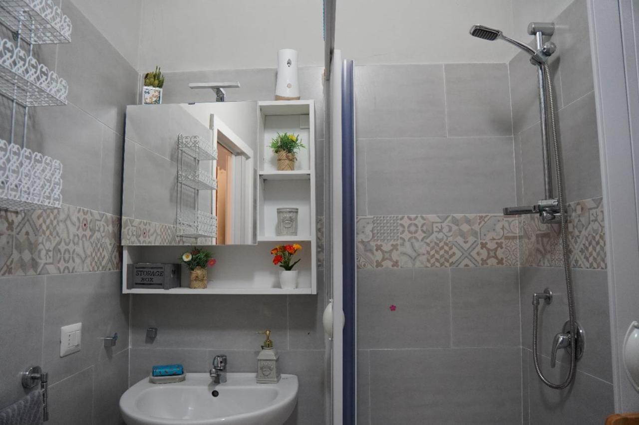 Lilly'S House Apartment Кастеламаре ди Стабия Екстериор снимка